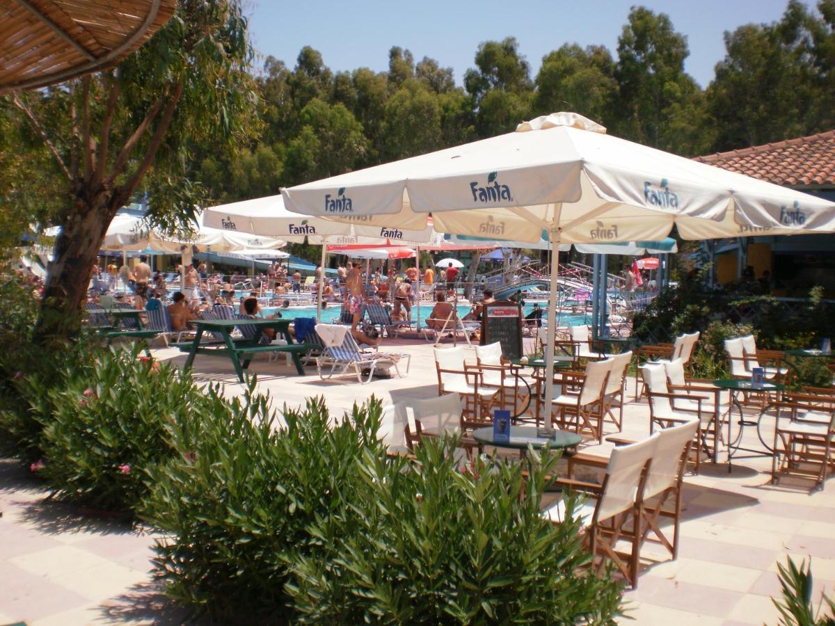 Happy Camp Mobile Homes In Camping Golden Sunset Alissos Exterior photo
